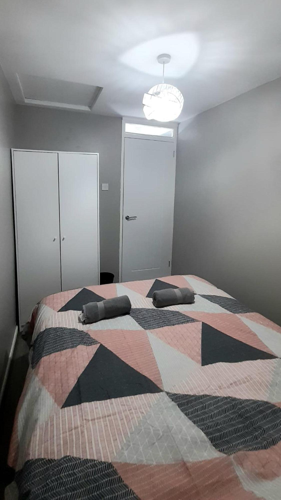 293 Holiday Home- Free On Site Parking ベルファスト エクステリア 写真